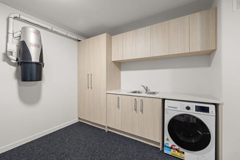 Photo of property in 4/44 Brockworth Place, Riccarton, Christchurch, 8011
