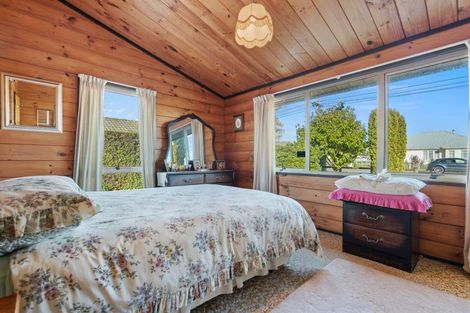 Photo of property in 13 Humphries Street, Greytown, 5712