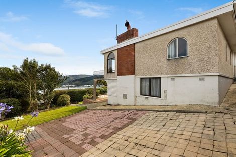 Photo of property in 12 Shandon Road, Vauxhall, Dunedin, 9013