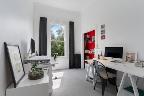 Photo of property in 250 Main Street, Greytown, 5712