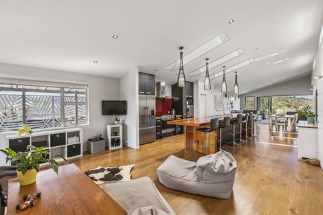 Photo of property in 31 Stillwater Crescent, Stillwater, Silverdale, 0993