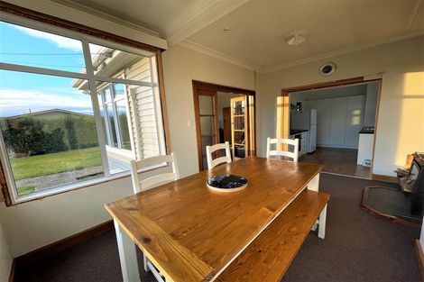 Photo of property in 7 Ovenden Street, Owaka, 9535