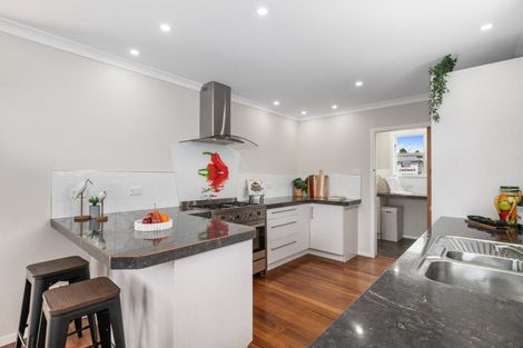 Photo of property in 2/935 Cameron Road, Gate Pa, Tauranga, 3112