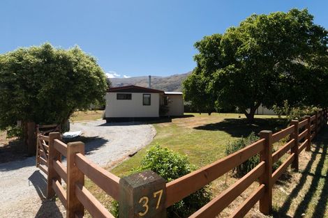 Photo of property in 37 Kent Street, Kingston, Athol, 9793