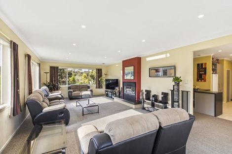 Photo of property in 1172 East Coast Road, Redvale, Albany, 0794