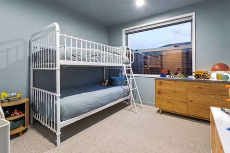 Photo of property in 261 Lakes Boulevard, Pyes Pa, Tauranga, 3112