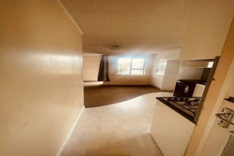 Photo of property in 1/56 Hayr Road, Three Kings, Auckland, 1042