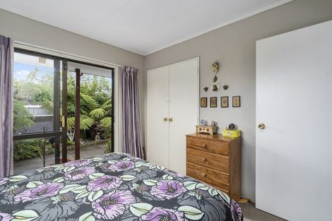 Photo of property in 37 Willowstream Grove, Cloverlea, Palmerston North, 4412