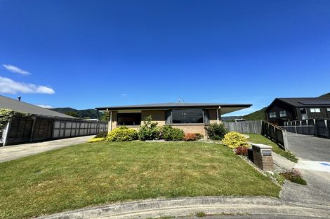 Photo of property in 7 Nautique Place, Waikawa, Picton, 7220