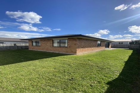 Photo of property in 990a Tremaine Avenue, Roslyn, Palmerston North, 4414