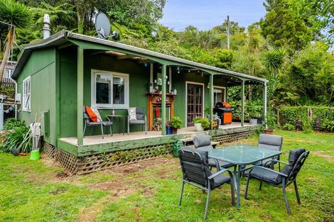 Photo of property in 118 Huatoki Street, Frankleigh Park, New Plymouth, 4310