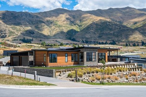 Photo of property in Meadowstone Alpha Series, 28 Sapphire Spring Rise, Wanaka, 9305