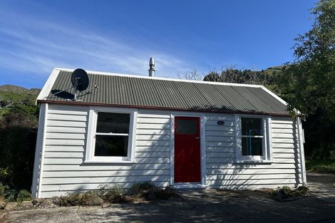 Photo of property in 7 Cornwall Road, Lyttelton, 8082