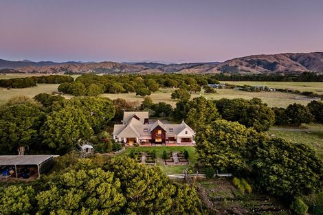 Photo of property in 117 Arcus Road, Te Horo, Otaki, 5582