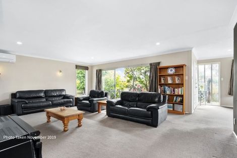 Photo of property in 25 Ambleside Drive, Burnside, Christchurch, 8053