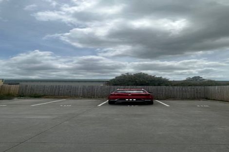 Photo of property in 33 Eileen Newey Place, Henderson, Auckland, 0612