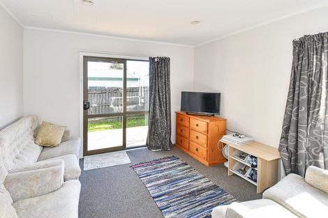 Photo of property in 217 Mahia Road, Wattle Downs, Auckland, 2103