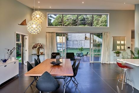 Photo of property in 4 Wilmore Way, Lowry Bay, Lower Hutt, 5013