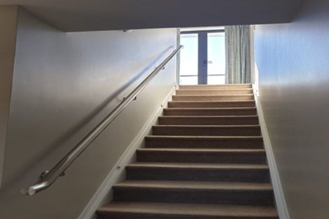 Photo of property in 1a Otahuri Crescent, Greenlane, Auckland, 1051