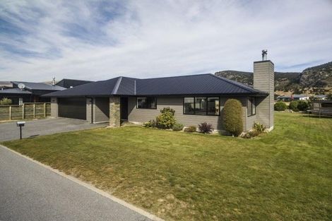 Photo of property in 3 Poppy Lane, Albert Town, Wanaka, 9305