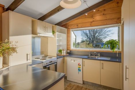 Photo of property in 3 Veale Road, Frankleigh Park, New Plymouth, 4310