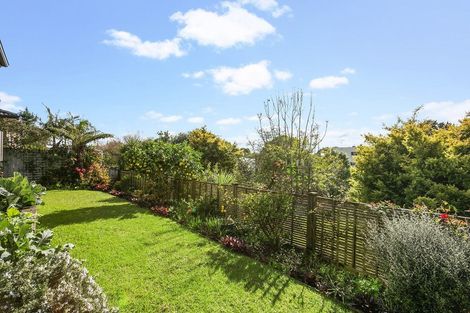 Photo of property in 35 Elan Place, Stanmore Bay, Whangaparaoa, 0932