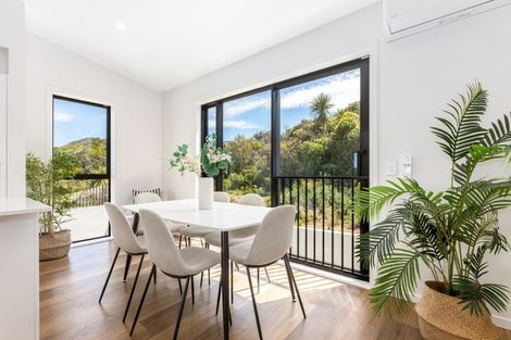 Photo of property in 5 Stockden Place, Karori, Wellington, 6012