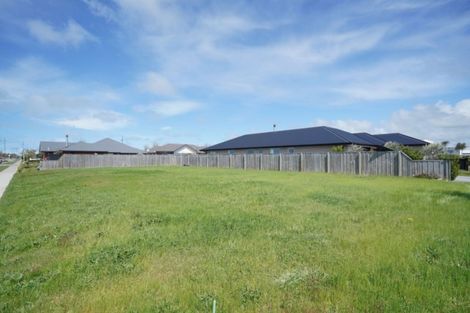 Photo of property in 15 Solander Road, Pegasus, 7612