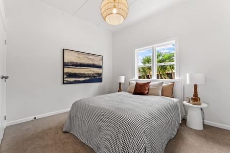 Photo of property in 24 Jean Place, Stanmore Bay, Whangaparaoa, 0932