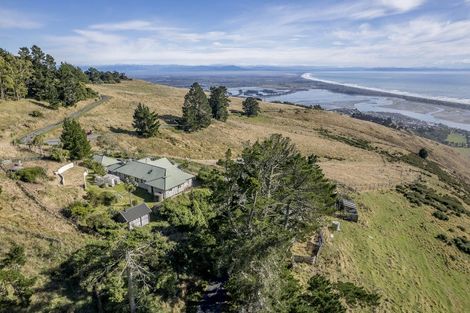 Photo of property in 575 Summit Road, Heathcote Valley, Christchurch, 8081