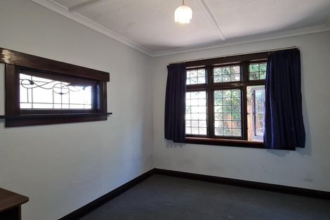 Photo of property in 100 Nairn Street, Mount Cook, Wellington, 6011