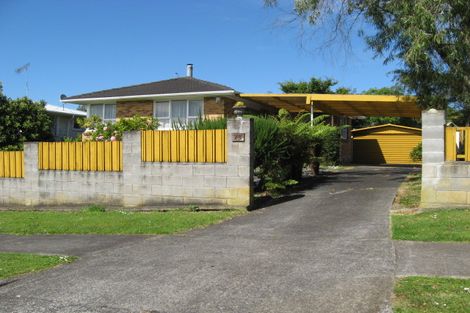 Photo of property in 73 Crawford Avenue, Mangere Bridge, Auckland, 2022