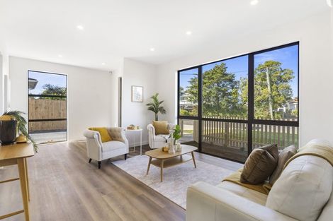 Photo of property in 24a Tamaki Bay Drive, Pakuranga, Auckland, 2010