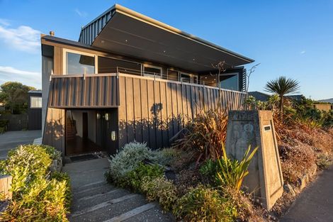 Photo of property in 88 Marine Parade, Paraparaumu Beach, Paraparaumu, 5032