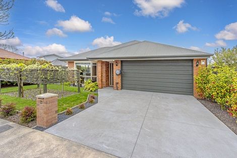 Photo of property in 22 Richard Seddon Drive, Northwood, Christchurch, 8051