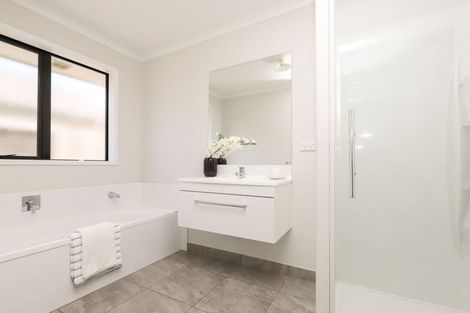 Photo of property in 276 Dixon Road, Fitzroy, Hamilton, 3206