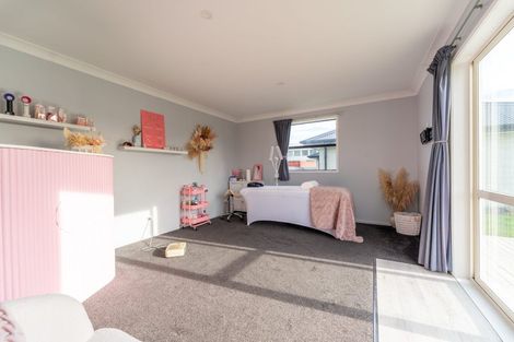 Photo of property in 16 Thomas Street, West End, Timaru, 7910