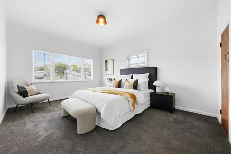 Photo of property in 14 Weona Place, Westmere, Auckland, 1022