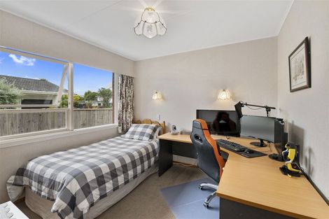 Photo of property in 19 Burn Street, Levin, 5510