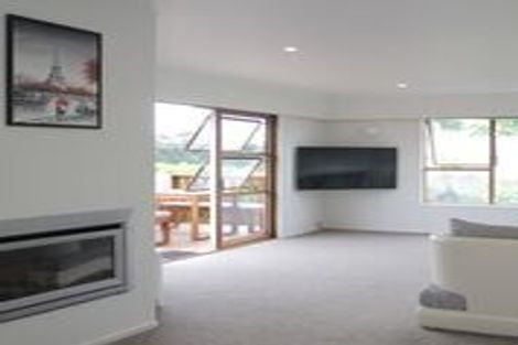 Photo of property in 30 Realm Place, Massey, Auckland, 0614