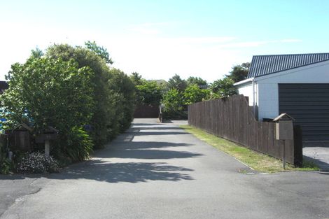 Photo of property in 12 Farnley Place, Parklands, Christchurch, 8083