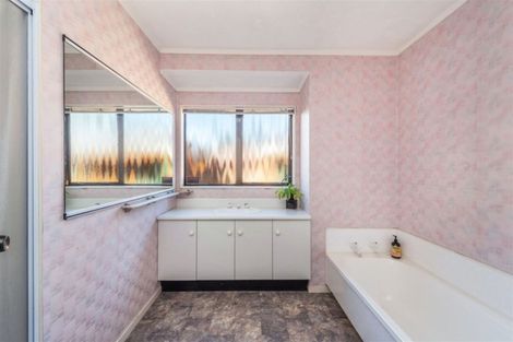 Photo of property in 37 Raymond Street, Fairview Downs, Hamilton, 3214