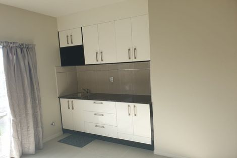 Photo of property in 36 Borneo Drive, Fairview Heights, Auckland, 0632