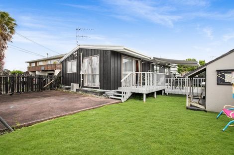 Photo of property in 67b Manuroa Road, Takanini, 2112
