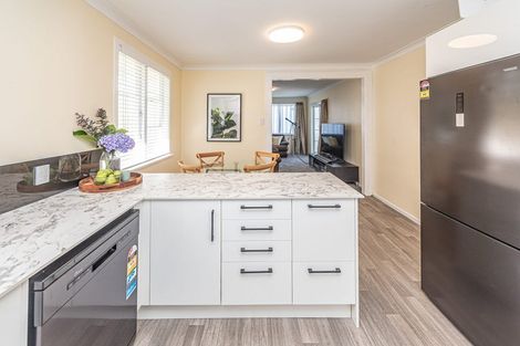 Photo of property in 5 Raupo Street, Castlecliff, Whanganui, 4501