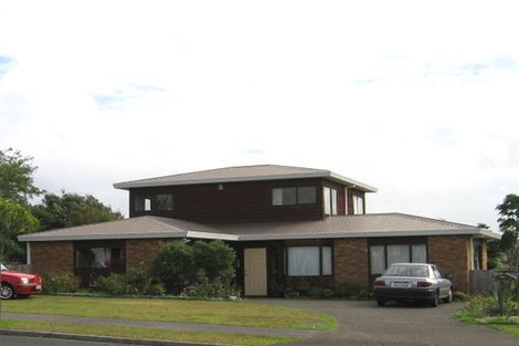 Photo of property in 113 Marina View Drive, West Harbour, Auckland, 0618