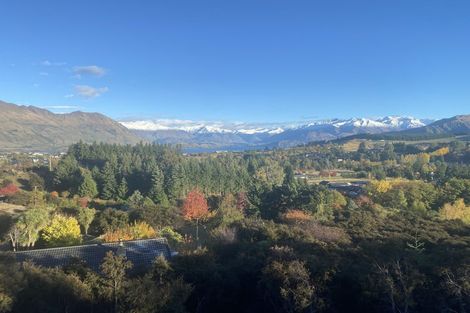 Photo of property in 8 Astral Rise, Wanaka, 9305