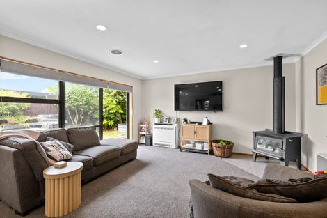 Photo of property in 18 Vanderbilt Place, Halswell, Christchurch, 8025