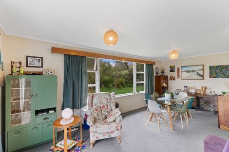 Photo of property in 3205 South Head Road, South Head, Helensville, 0874