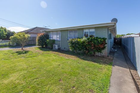 Photo of property in 2/19 Sturrocks Road, Redwood, Christchurch, 8051